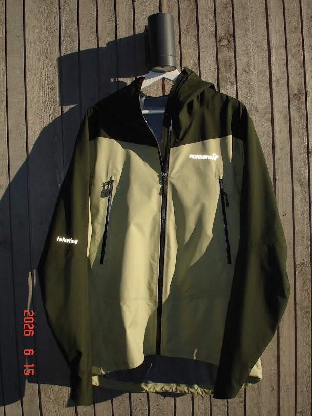 Norrøna falketind gore-tex jacka L
