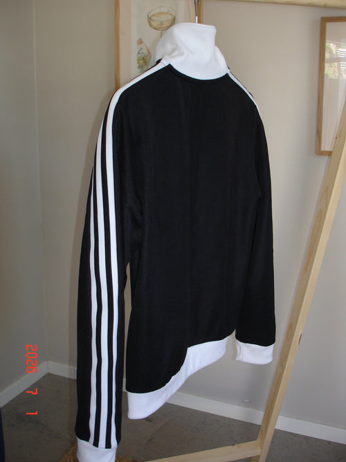 Adidasjacka M svart/vit